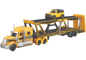 CAMION INTERNATIONAL LONESTAR 6x4 TRANSPORTE AUTOMOVILES CON FORD BRONCO 1:64